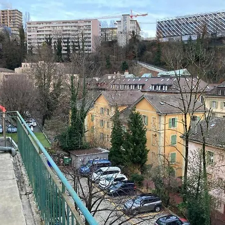 Joli 2 Pieces Dernier Etage, Centre Lausanne